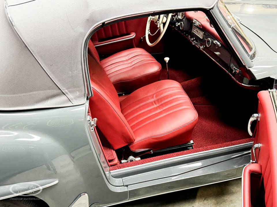 Image 12/37 of Mercedes-Benz 190 SL (1957)