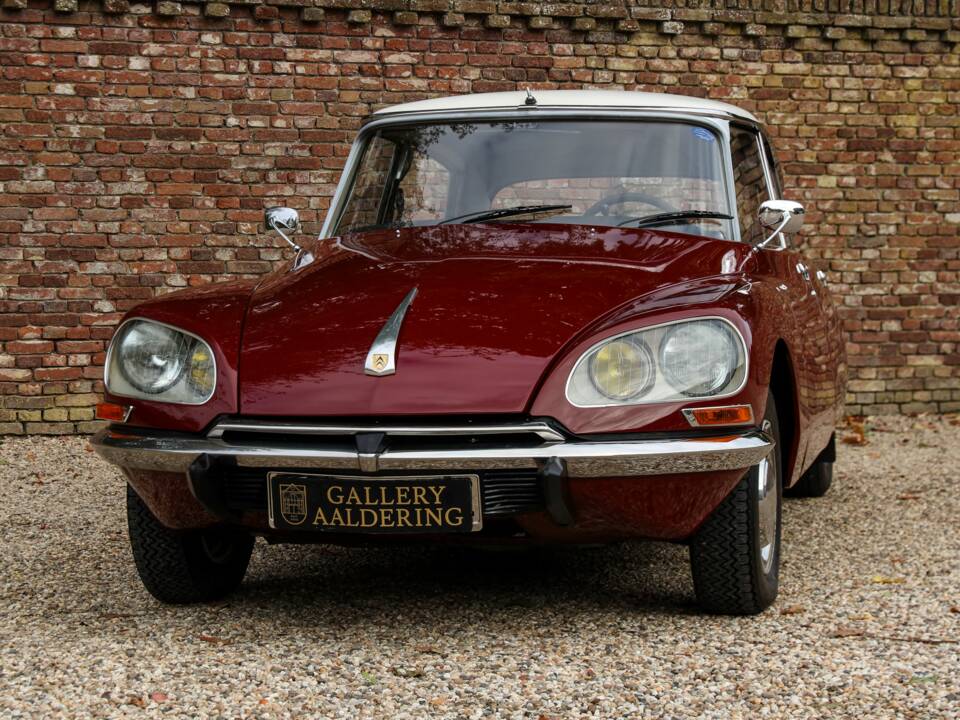 Image 11/50 de Citroën DS 21 (1971)