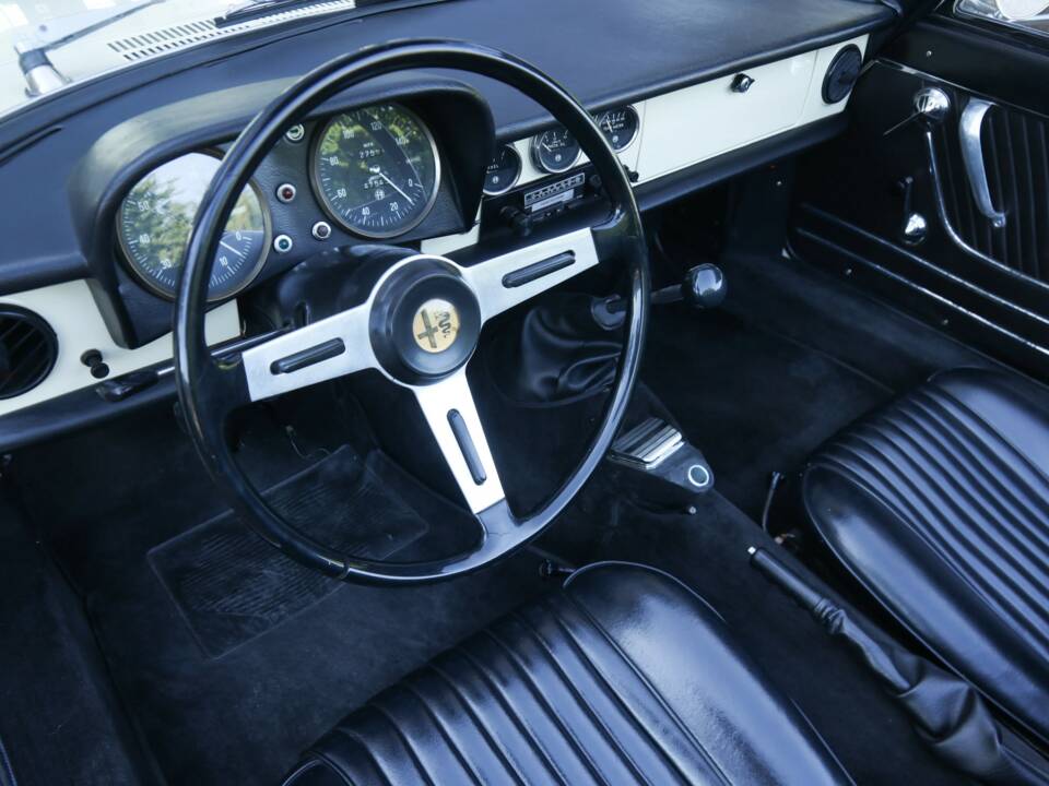 Image 3/50 of Alfa Romeo 1600 Duetto (1967)