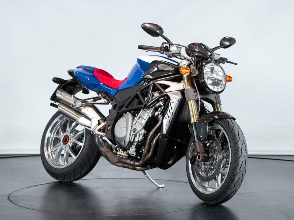 Bild 5/50 von MV Agusta DUMMY (2004)
