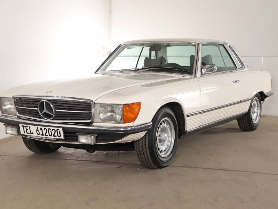 Image 2/27 of Mercedes-Benz 280 SLC (1975)