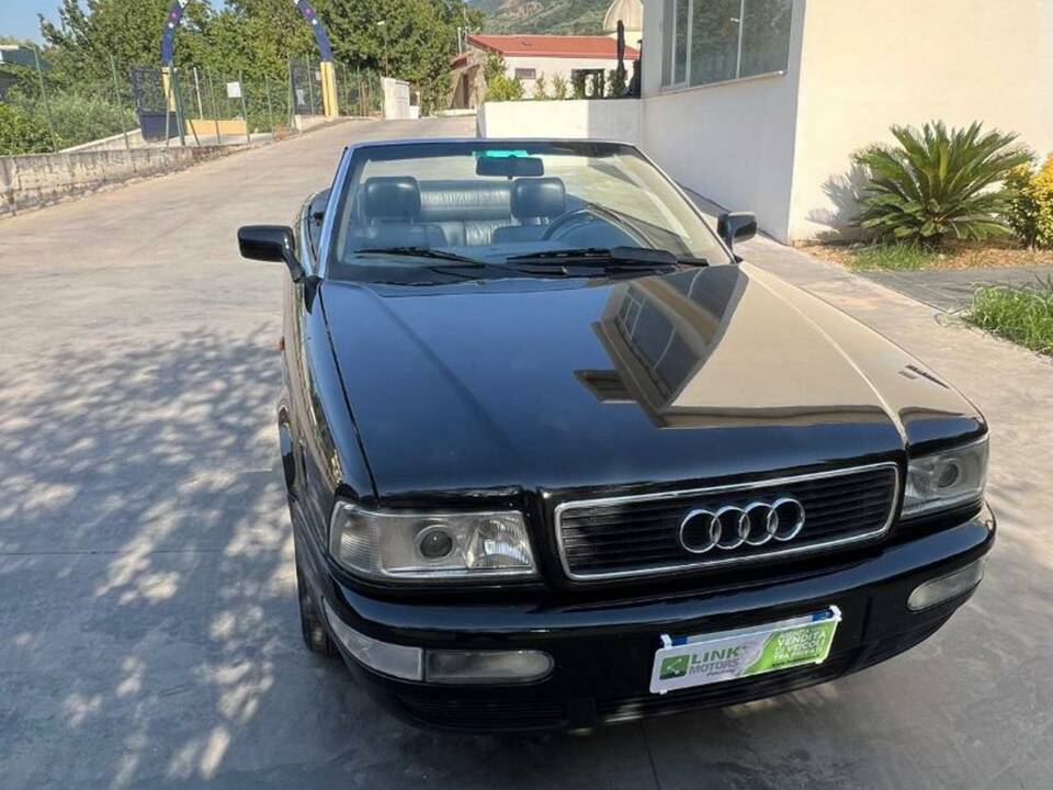 Imagen 8/10 de Audi Cabriolet 1.9 TDI (1998)