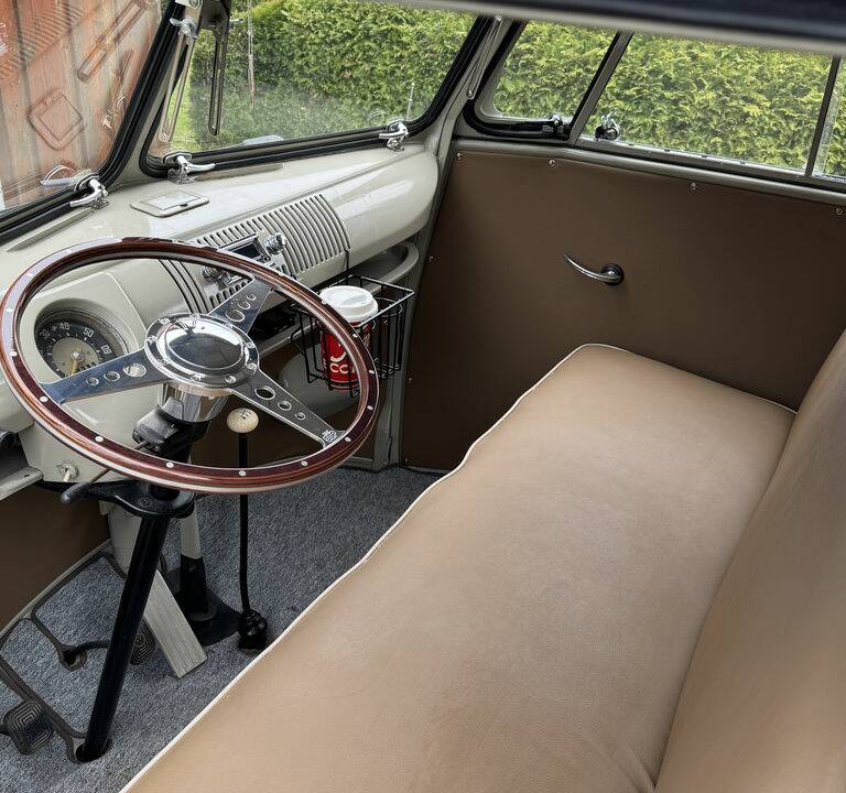 Immagine 2/8 di Volkswagen T1 panel van (1960)