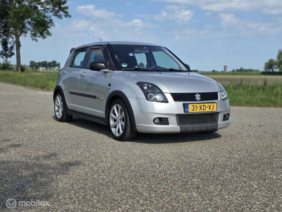 Immagine 10/40 di Suzuki Swift 1.3 (2007)