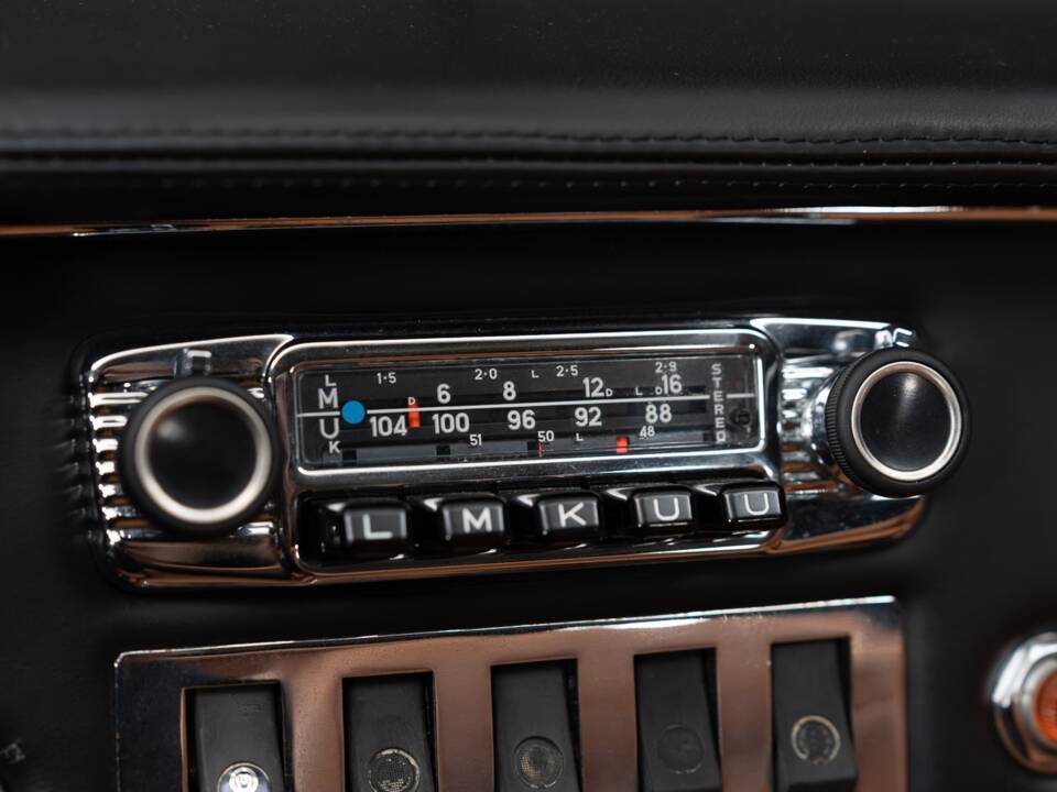 Imagen 33/36 de Maserati Mistral 3700 Spyder (1965)