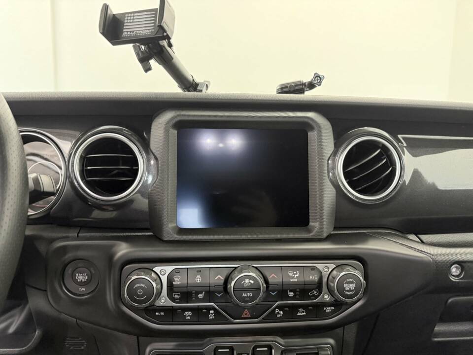 Bild 21/28 von Jeep Wrangler Rubicon 392 (2022)