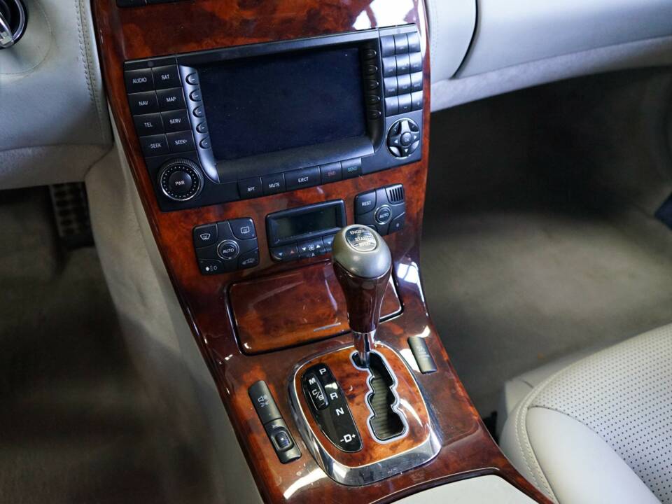 Bild 26/34 von Mercedes-Benz CL 65 AMG (2004)