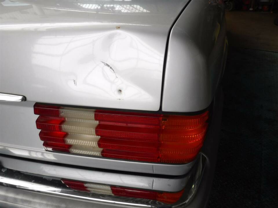 Image 22/31 de Mercedes-Benz 420 SEL (1986)