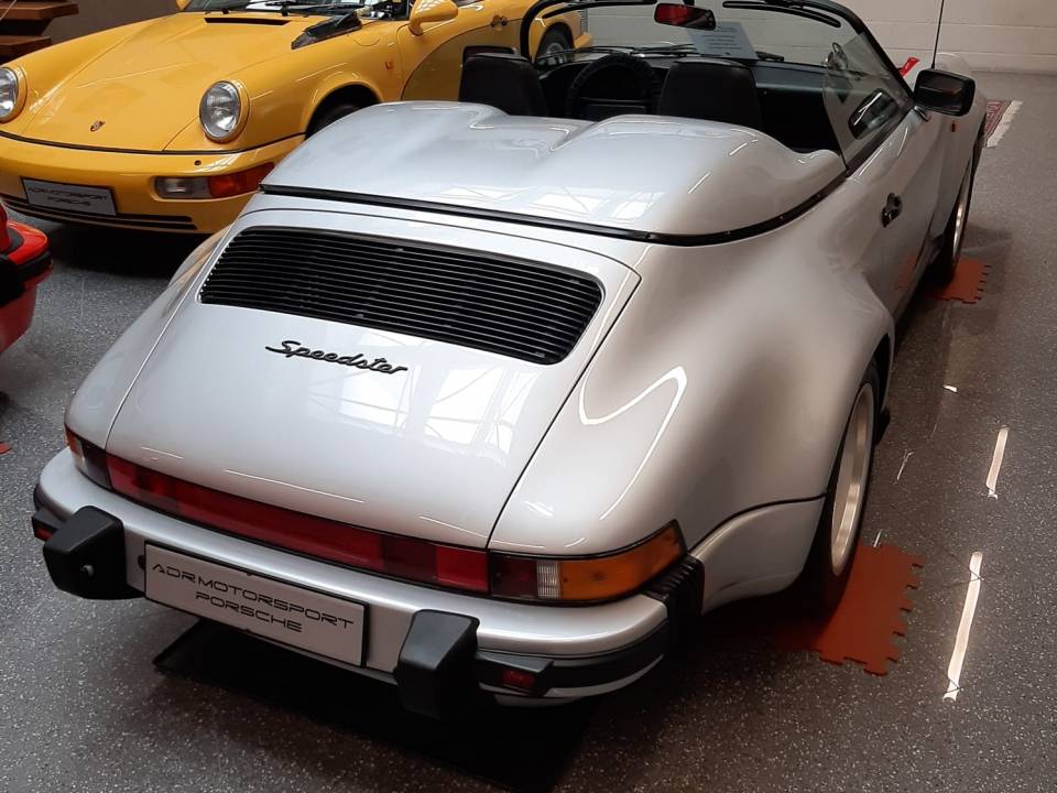 Bild 17/31 von Porsche 911 Speedster 3.2 (1989)