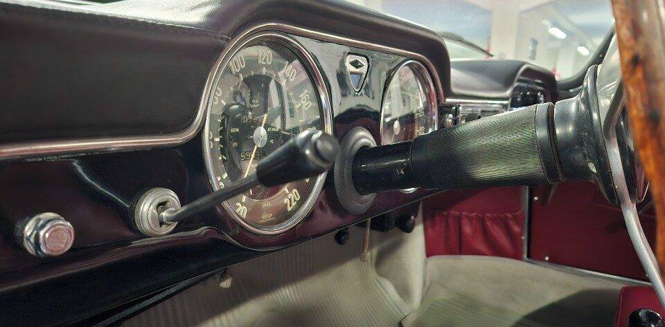 Imagen 47/47 de Lancia Flaminia GT 2.5 3C Touring (1962)