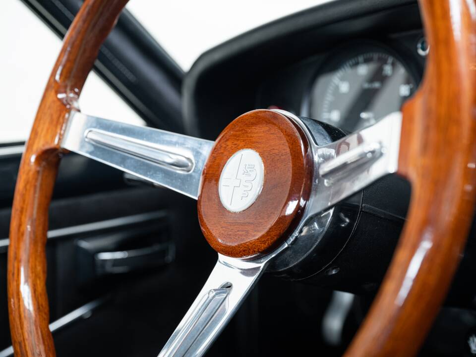 Image 8/40 of Alfa Romeo Junior Zagato GT 1600 (1973)