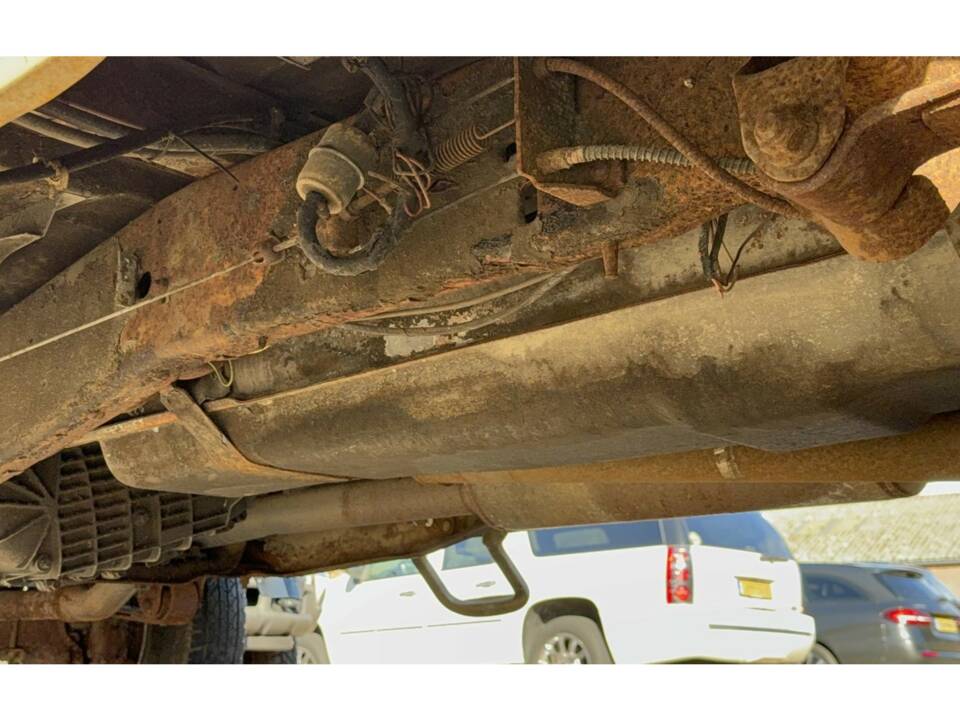 Image 21/22 of Ford F-250 (1983)