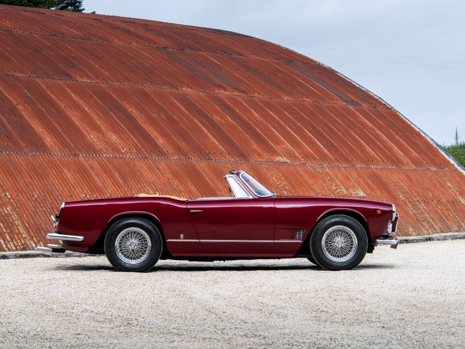 Image 15/51 of Maserati 3500 GTI Spyder Vignale (1963)