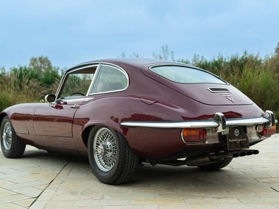 Bild 7/50 von Jaguar Type E V12 (2+2) (1972)