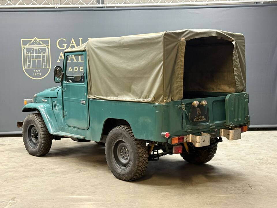 Imagen 2/50 de Toyota Land Cruiser BJ 43 (1976)