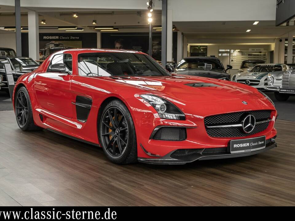 Immagine 7/15 di Mercedes-Benz SLS AMG Black Series (2014)