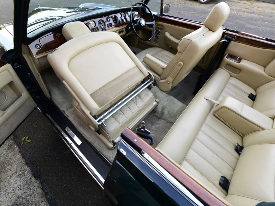 Bild 45/50 von Bentley Corniche I (1975)