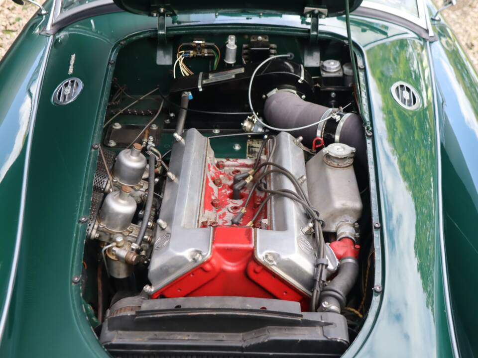 Image 19/50 of MG MGA Twin Cam (1959)