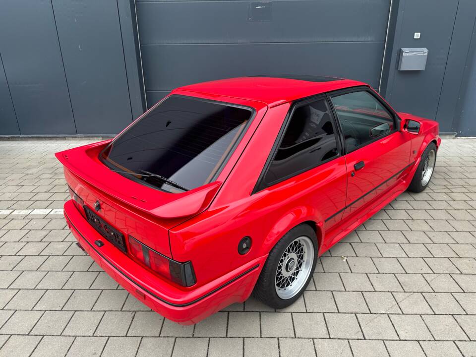 Image 4/16 of Ford Escort XR3i (1990)