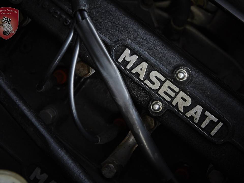 Image 49/52 of Maserati Khamsin (1975)