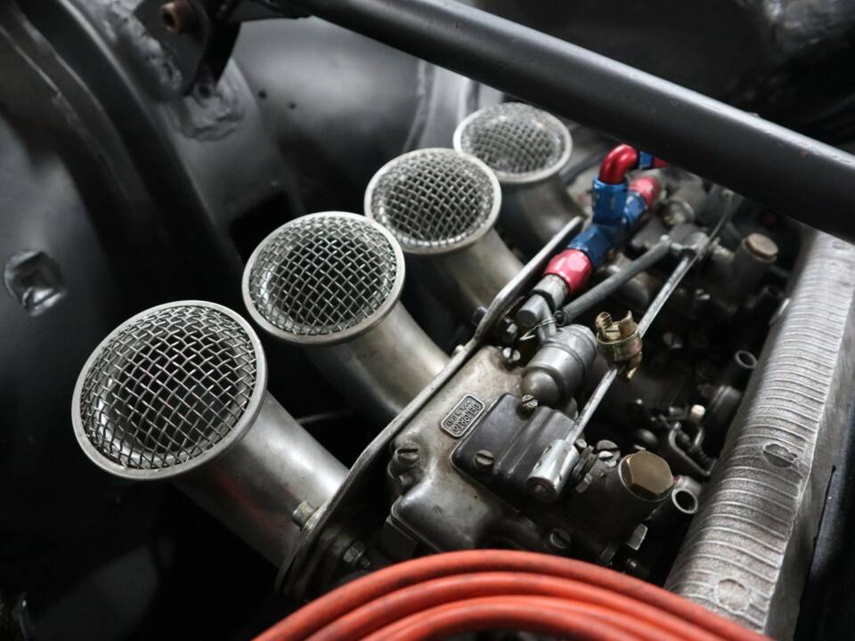 Bild 33/46 von Alfa Romeo GTV 2.0 (1982)