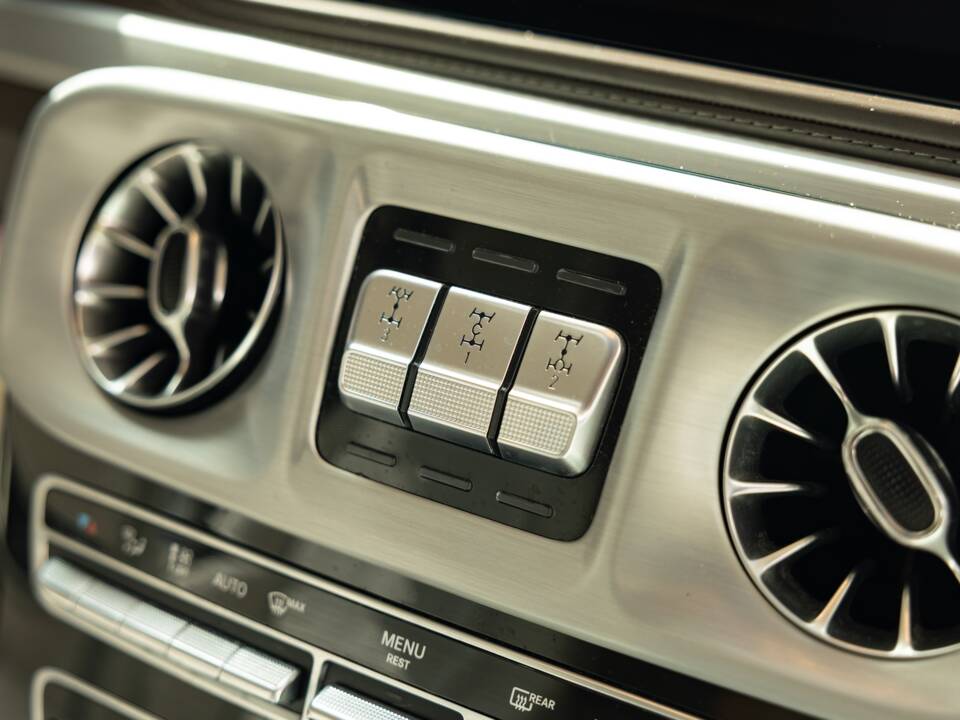 Image 47/50 of Mercedes-Benz G 63 AMG (LWB) (2020)