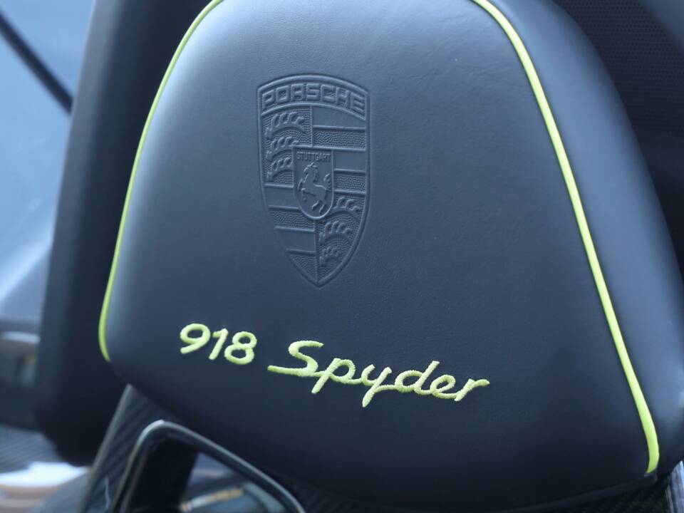 Afbeelding 35/50 van Porsche 918 Spyder (2015)