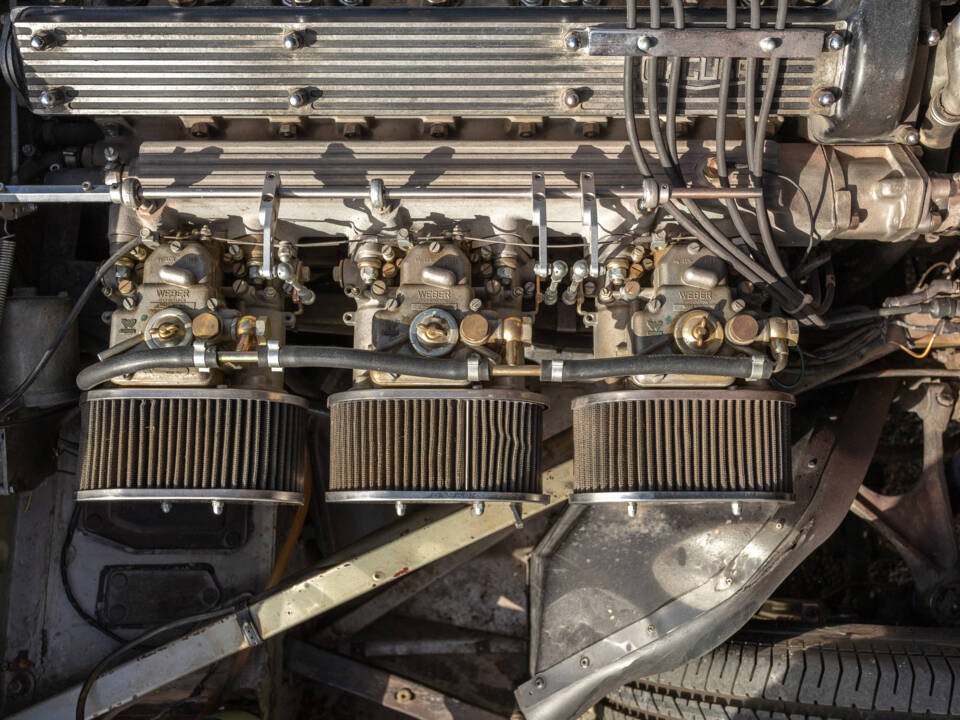 Image 19/20 of Jaguar E-Type (2+2) (1969)