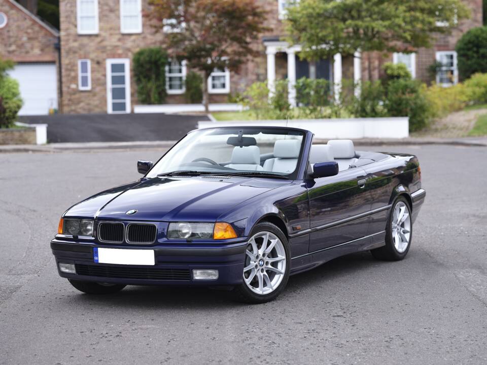 Image 7/50 de BMW 328i (1995)