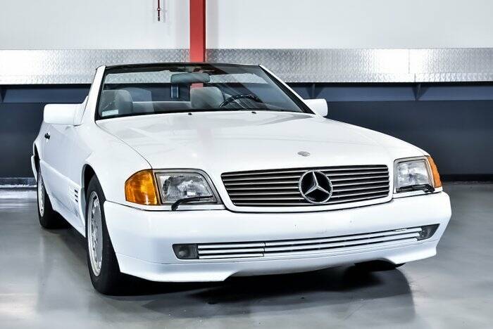 Image 7/7 of Mercedes-Benz 500 SL (1992)