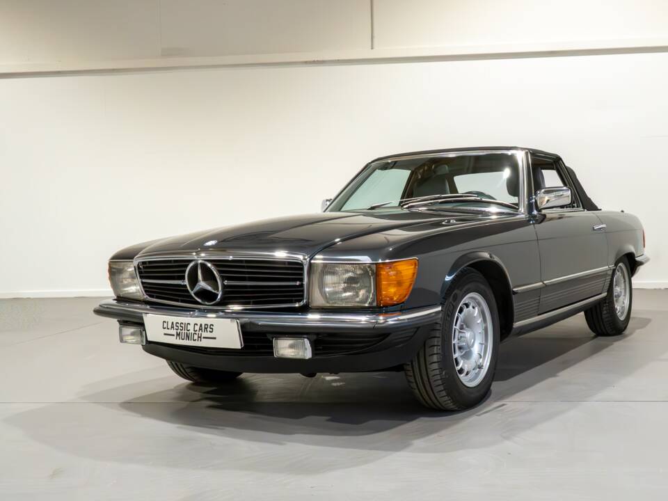 Image 2/32 of Mercedes-Benz 280 SL (1985)