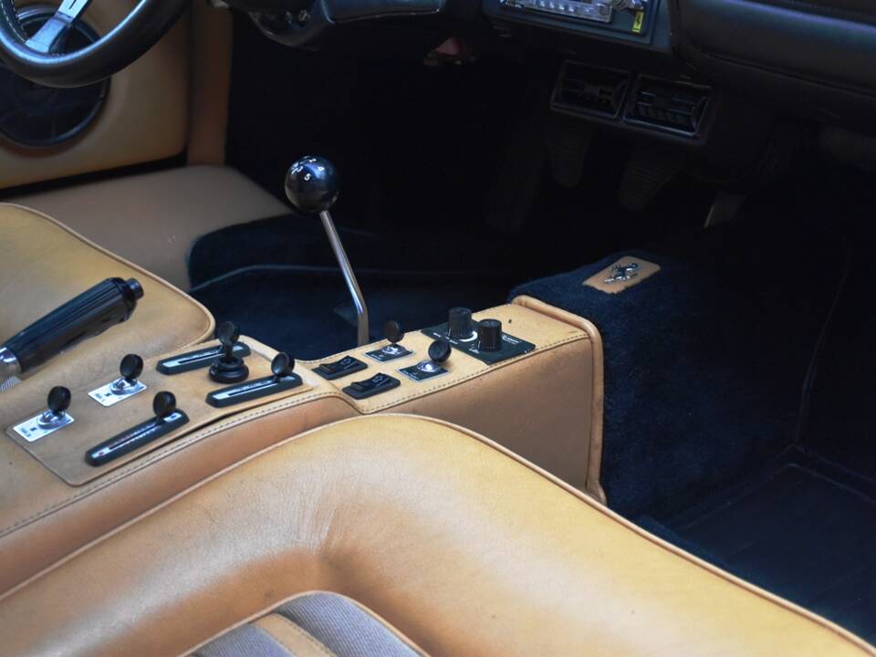 Immagine 36/51 di Ferrari 512 BBi (1982)