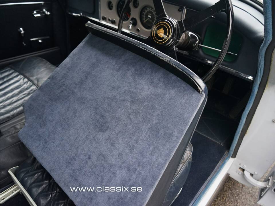 Image 19/31 of Jaguar XK 150 FHC (1958)
