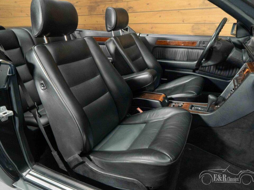Bild 8/19 von Mercedes-Benz E 320 (1994)