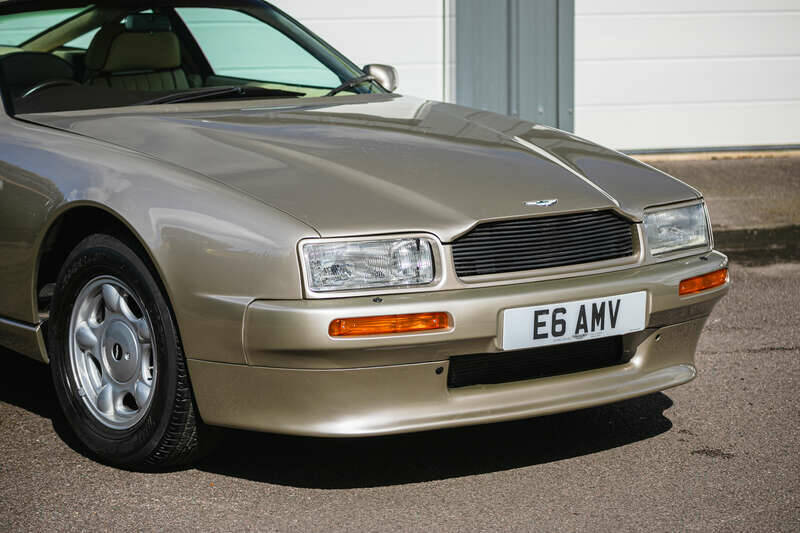 Bild 8/33 von Aston Martin Virage (1990)