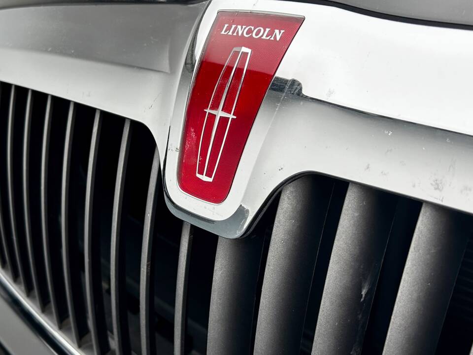 Bild 7/17 von Lincoln Navigator (1998)