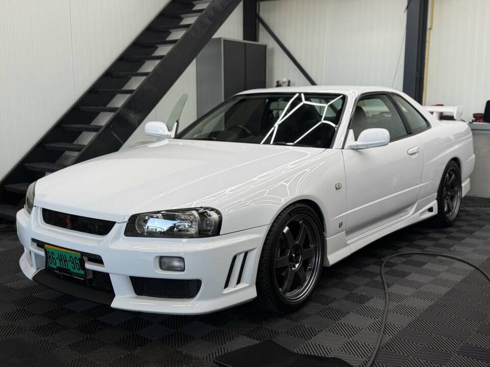 Image 1/8 of Nissan Skyline GT-R (1998)