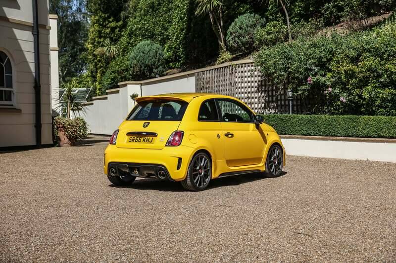 Immagine 24/41 di Abarth 695 Biposto (2006)