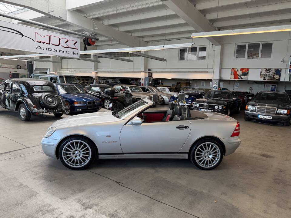 Image 18/51 of Mercedes-Benz SLK 230 Kompressor (1997)