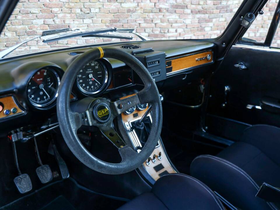 Image 3/50 of Alfa Romeo 1750 GT Veloce (1970)
