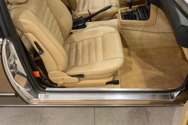 Bild 23/37 von BMW 635 CSi (1982)