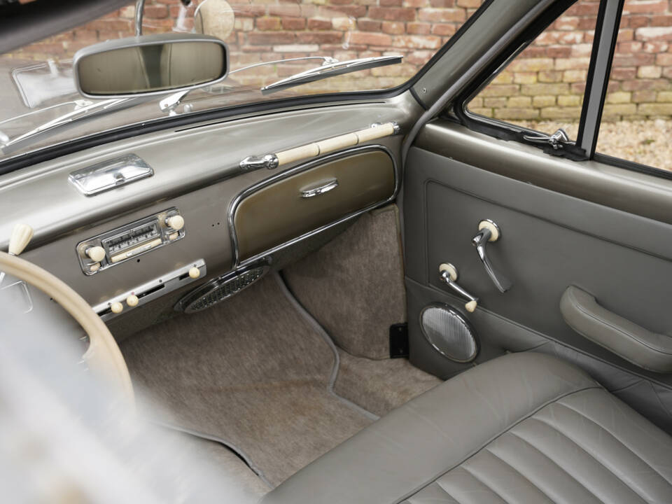 Immagine 37/50 di BMW 501 V8 (1965)