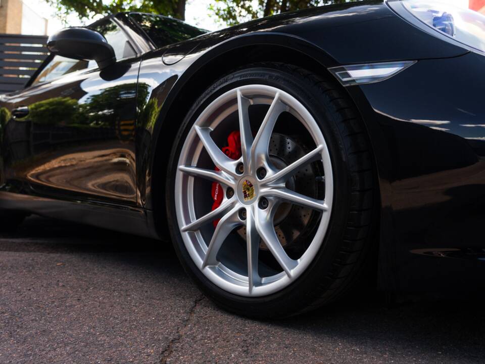 Bild 52/57 von Porsche 911 Carrera (2016)