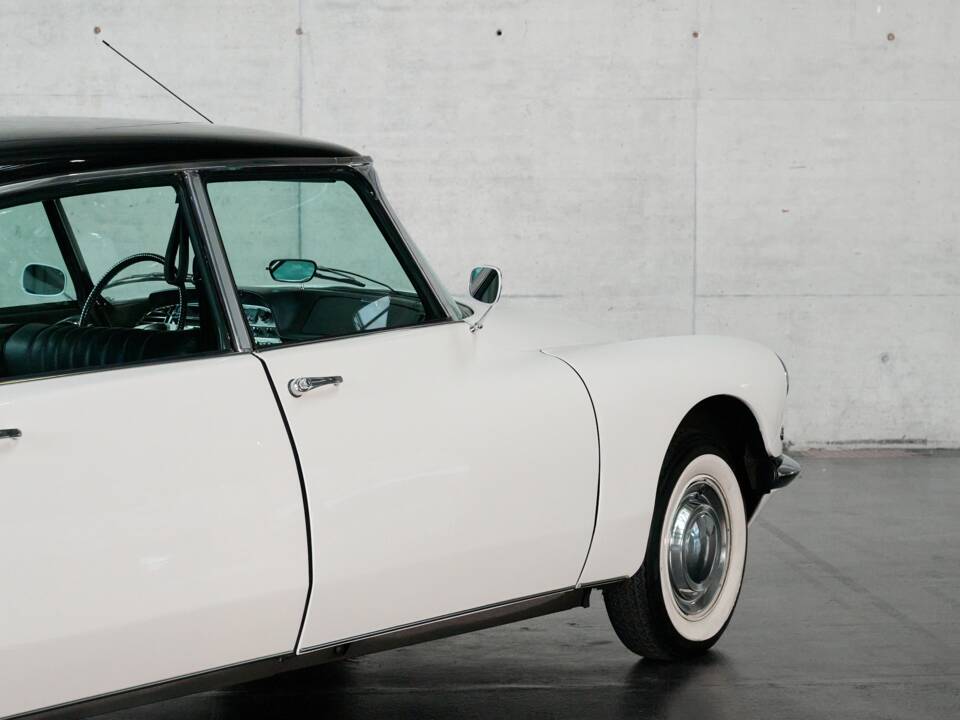 Bild 48/50 von Citroën DS 21 Pallas (1966)