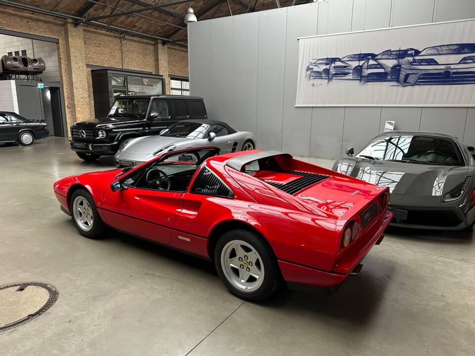 Image 2/22 of Ferrari 328 GTS (1987)