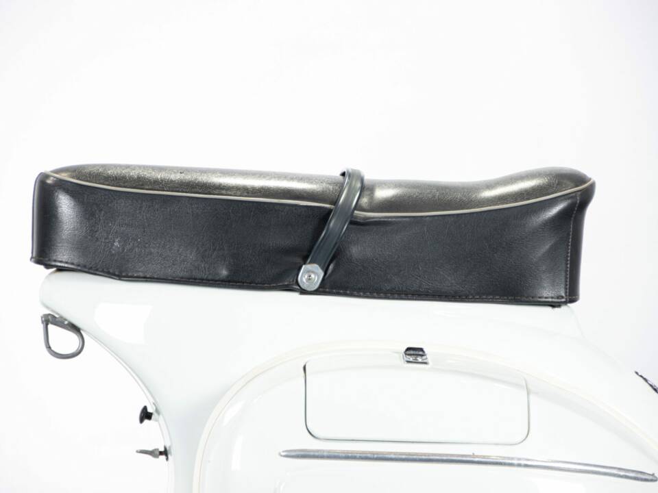 Bild 15/50 von Piaggio Vespa 125 Super (1966)