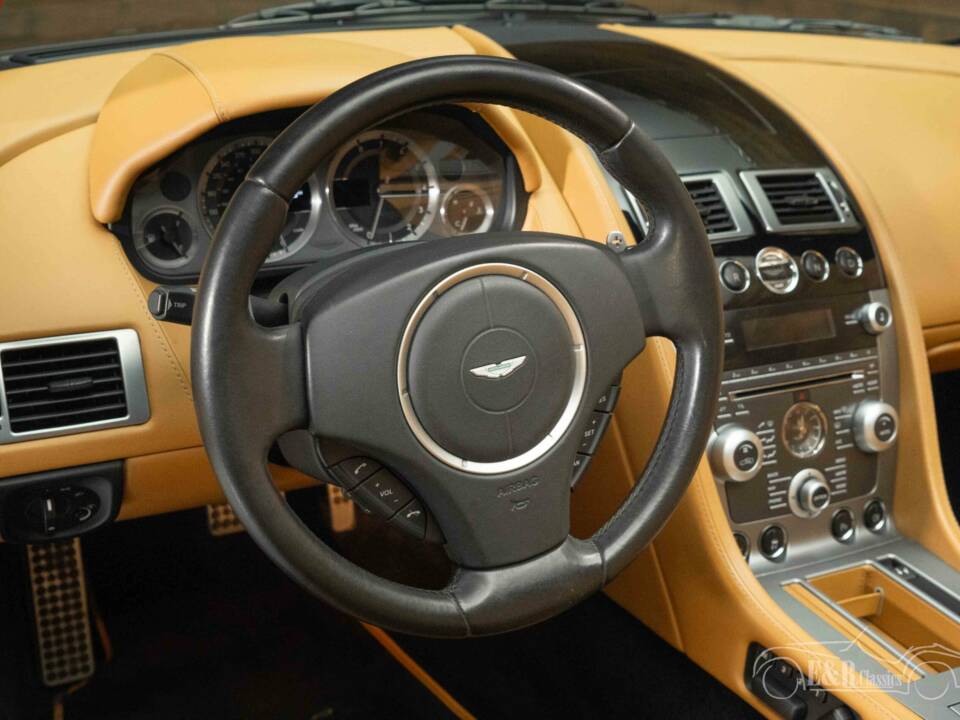 Image 5/6 of Aston Martin DB 9 Volante (2008)