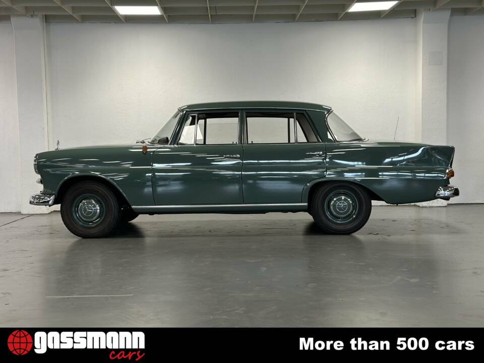 Bild 4/15 von Mercedes-Benz 190 c (1964)