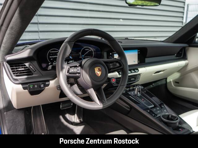 Image 6/35 de Porsche 911 Carrera GTS (2026)
