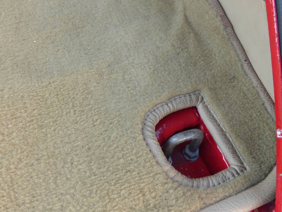 Image 65/174 of Jaguar XK 150 3.4 S OTS (1958)